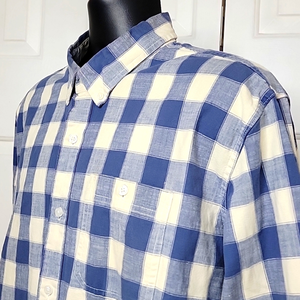 LL Bean Traditional Fit Chambray Shirt Size XL Blue and White - Picture 3 of 6
